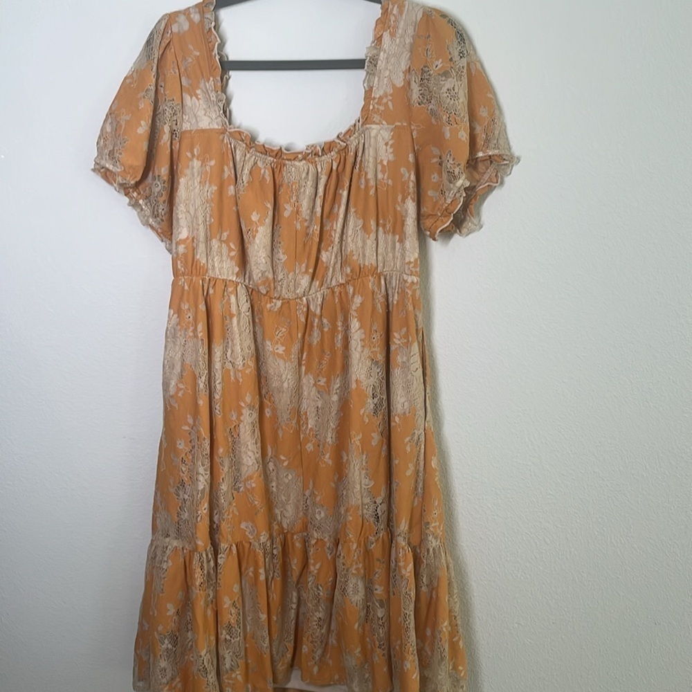 Torrid Mini Two Tone Lace Tiered Babydoll Dress Size 1 - Picture 8 of 9